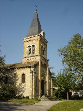 Église Saint-Jean-Marie-Vianney à Crépieux-la-Pape (Rillieux-La-Pape) dans le département du Rhône en France.