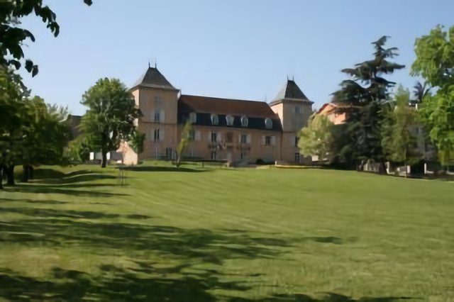 Mairie chateau