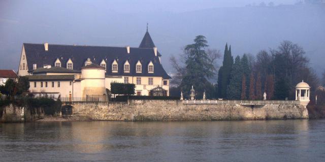 Château d'Ampuis à Ampuis dans le Rhône.
