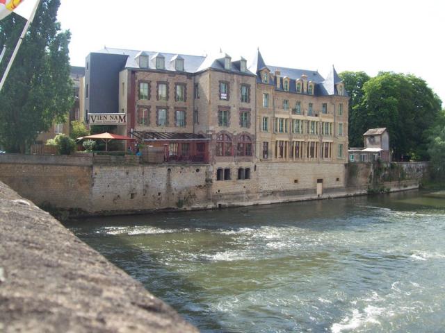 La Meuse à Sedan — Champagne-Ardenne, France