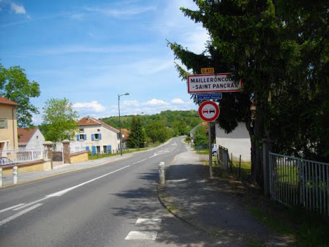 Entrée Ouest par la rue de Vauvillers
