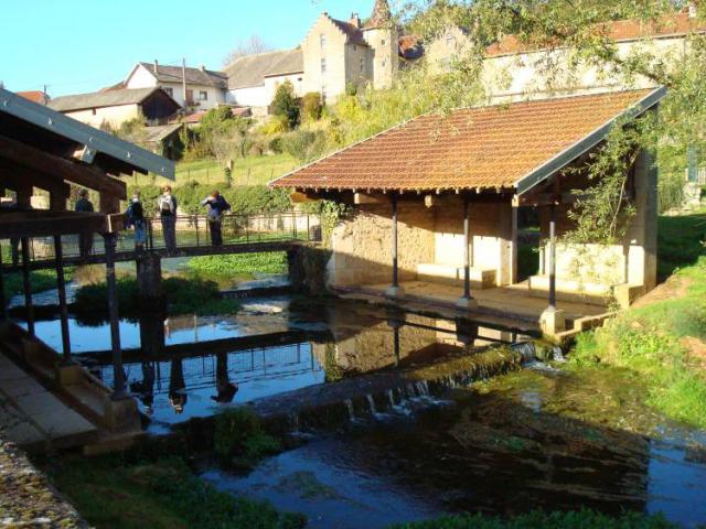 Lavoir sur le ruisseau de Filain (Haute-Saône)
