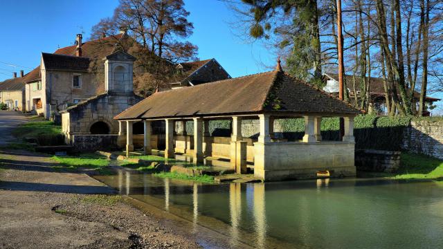 La fontaine-lavoir