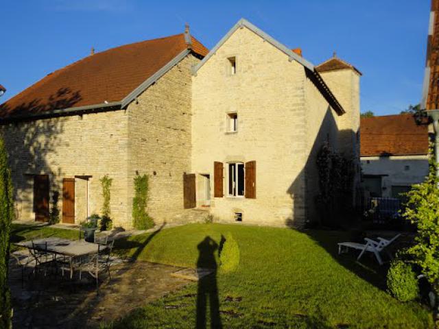 Arrière et jardin manoir