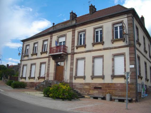 Mairie-école à Meurcourt