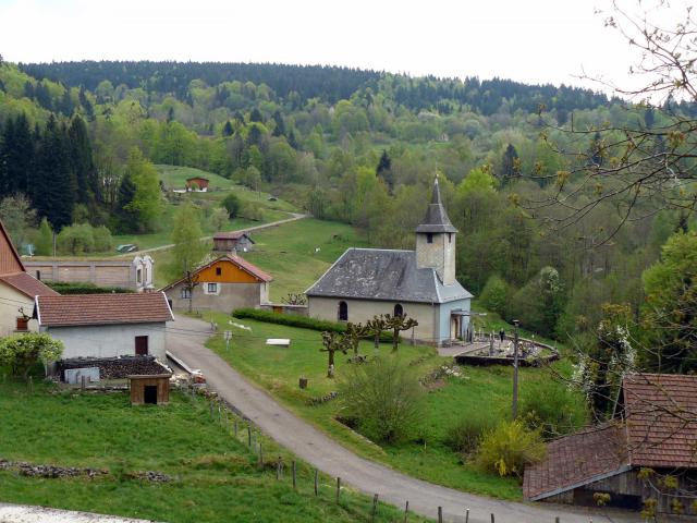 Vue de Château-Lambert (commune de Haut-du-Them-Château-Lambert, Haute-Saône, France)