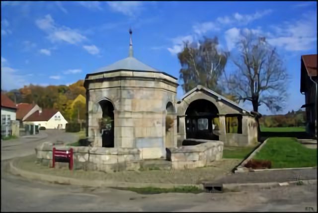 Fontaine et lavoir