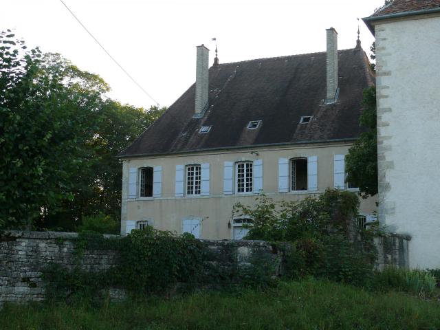 Façade est du château de Colombe-lès-Vesoul (Haute-Saône, France)
