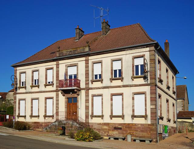 La mairie de Meurcourt.