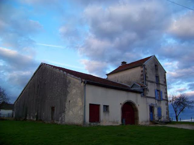 BOUHANS-LÈS-LURE - MAISON ANCIENNE