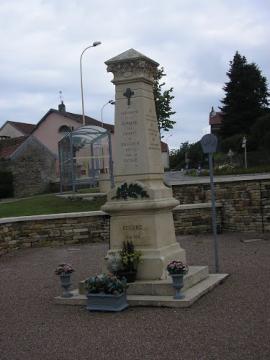 70-Bougnon monument aux morts