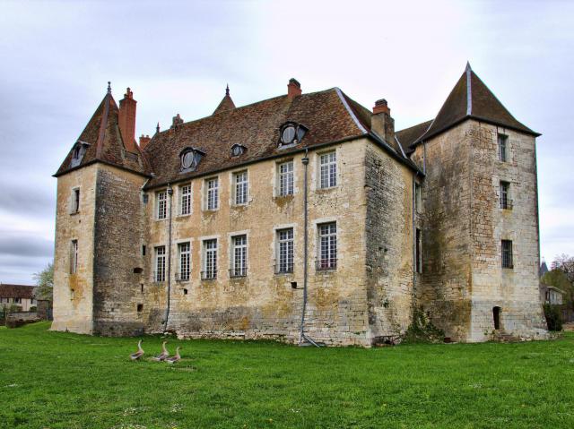 Inscrit aux monuments historiques sous le numéro PA00102189