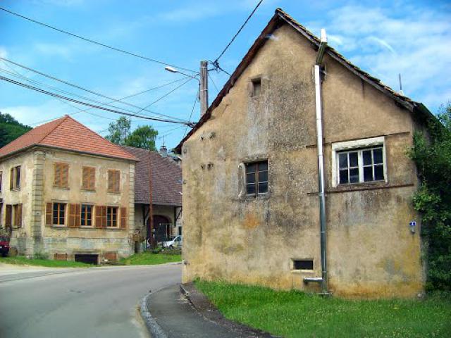 LE VERNOY - MAISONS ANCIENNES