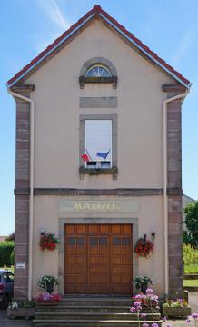 La mairie d'Éhuns.