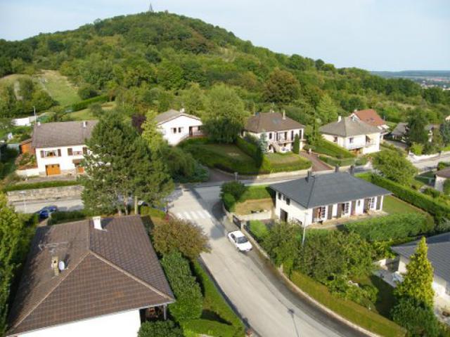 En ballon au dessus de la Motte