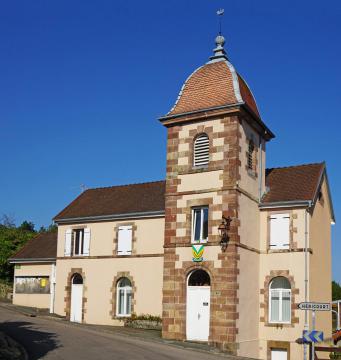 La mairie de Verlans.
