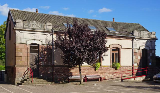 Bibliothèque de Corbenay.