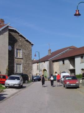 Rue depuis Bougnon