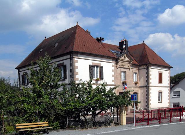 La mairie de Champey