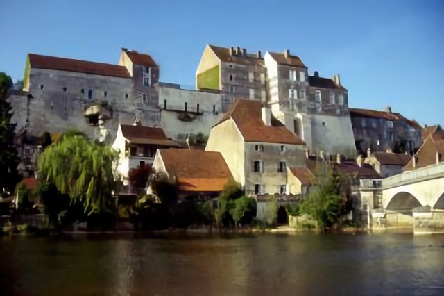 Pesmes