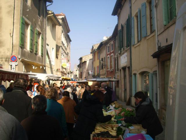 Marché à Tournus (Saône-et-Loire), le samedi matin.