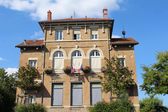 Mairie de Charnay-lès-Mâcon.