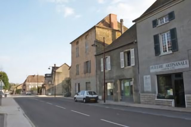 Iguerande : rue principale, l'huilerie artisanale Leblanc