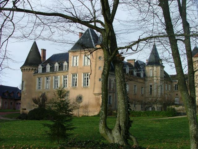Château de Dracy les Couches, Saône-et-Loire, France Dracy les Couches castle, Saône-et-Loire, France