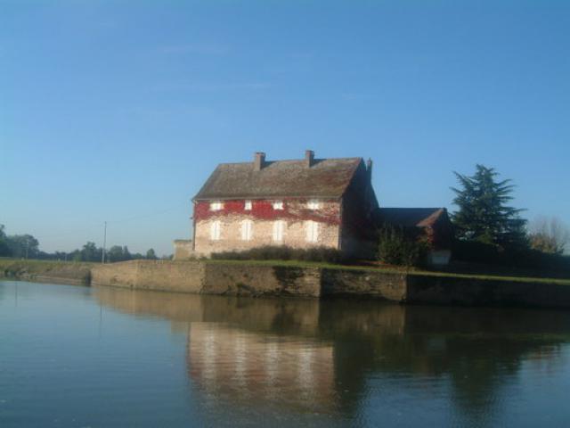 House with flood protection.