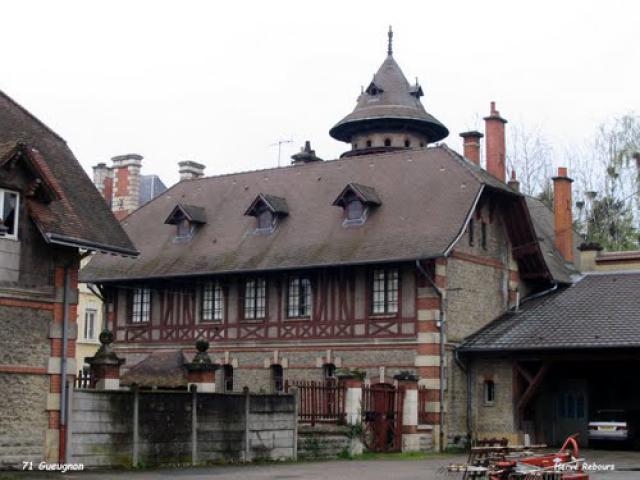 71 Gueugnon - Pigeonnier
