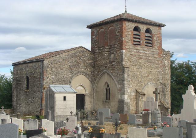 La chapelle Saint-Barthélémy de Montluel (Ain), vue du cimetière.