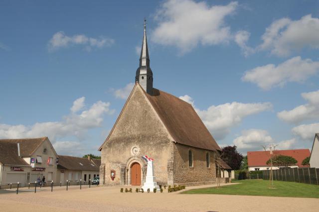 Église Saint-Jacques de Fatines.