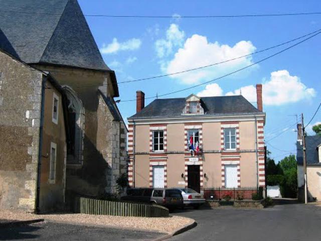 Nogent sur Loir la mairie