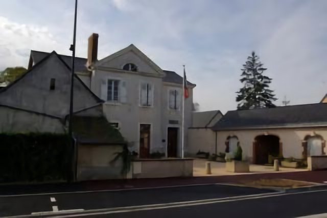 Louplande, la mairie