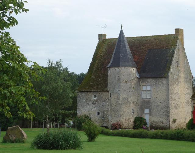 Courcelles-la-Forêt - Manoir de Baudour (XVe)