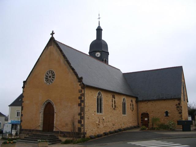 L'église de Crissé, Sarthe, France.