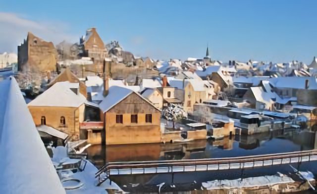 le moulin le chateau le clocher sous la neige