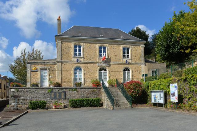 Mairie d'Avoise, Sarthe, 2015.