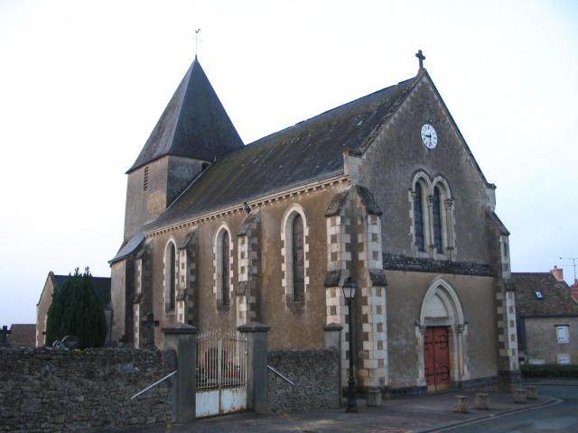 L'église de Notre-Dame-du-Pé, Sarthe, France.