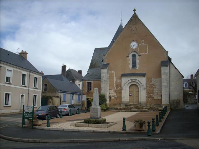 EGLISE DE VERNEIL-LE-CHETIF (SARTHE)