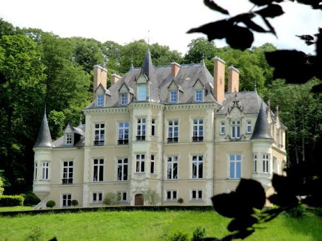 le charmant petit château de Montertreau