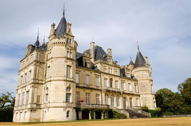 Cet édifice est répertorié dans la base Mérimée, base de données sur le patrimoine architectural français du ministère de la Culture, sous…