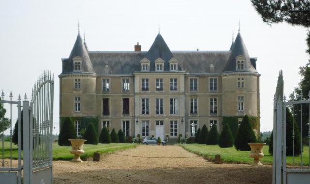 Château de la Houssaye - Saint-Jean-du-Bois - Sarthe (72)