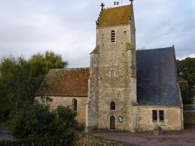 la petite église de Sceaux-sur-Huisne