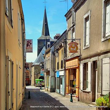 Beaumont-sur-Sarthe (F) | door: www.microtoerisme.nl voor: gratis stadswandelingen