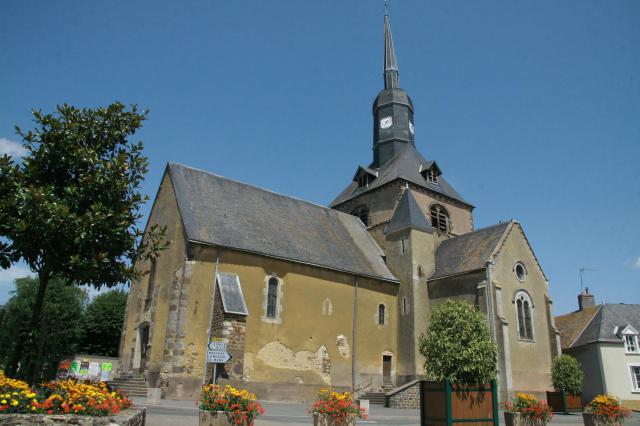 Église Saint-Front de Domfront-en-Champagne, Sarthe, Pays de la Loire, France