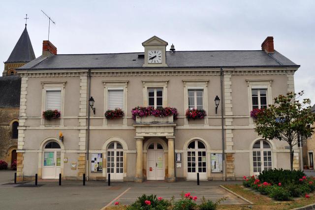 Mairie du Bailleul (Sarthe)