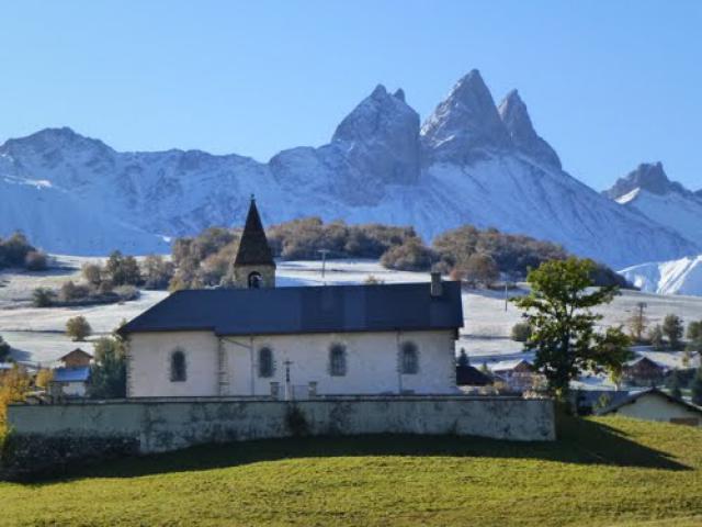 L'EGLISE D'ALBIEZ