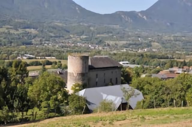 Chateau de Sainte Hélène sur Isère