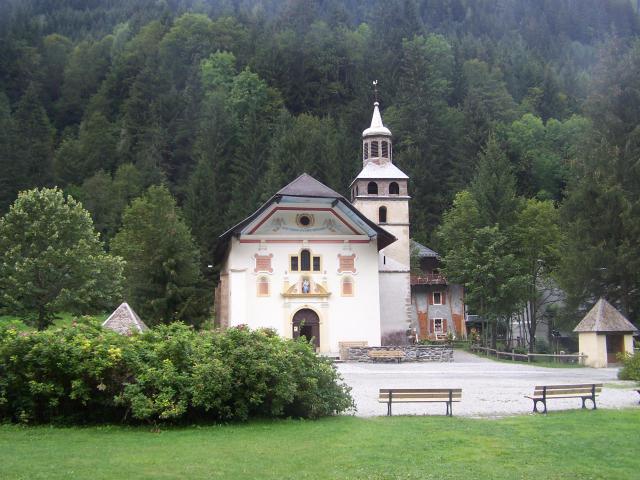 Église baroque "Notre Dame de la Gorge" près des Contamines-Montjoie
